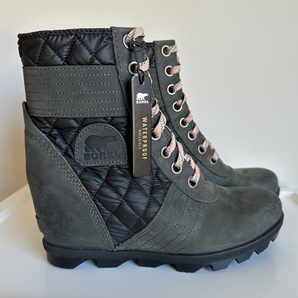 Sorel Shoes - Sorel Lexie Wedge Bootie Dark Slate Quilted Waterproof Joan Arctic III